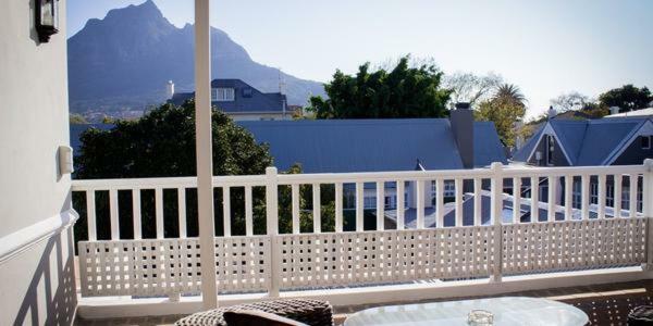 Westbury House Guest House Cape Town Bagian luar foto